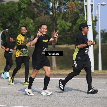 Runner Photo 6825001