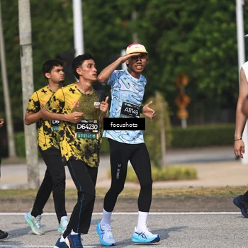 Runner Photo 6825017