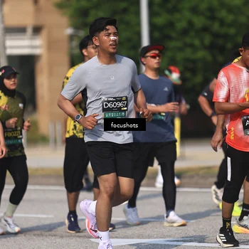 Runner Photo 6825028