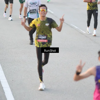 Runner Photo 6825040