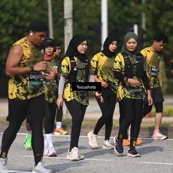 Runner Photo 6825042