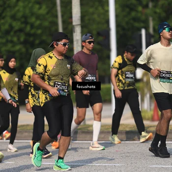 Runner Photo 6825044