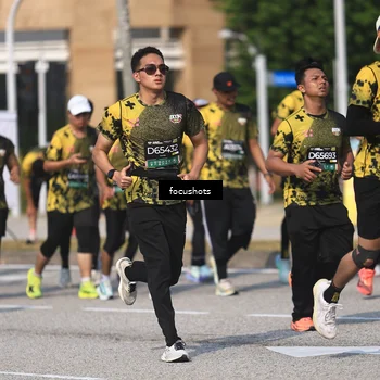 Runner Photo 6825060