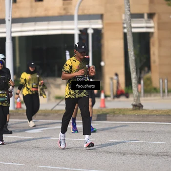 Runner Photo 6825114