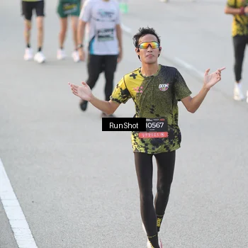 Runner Photo 6825151