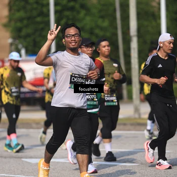 Runner Photo 6825236