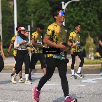 Runner Photo 6825240