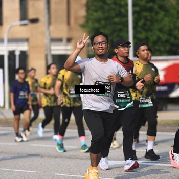 Runner Photo 6825252