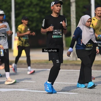 Runner Photo 6825307