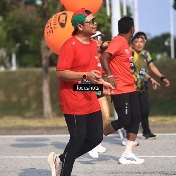 Runner Photo 6825379