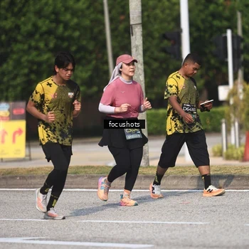 Runner Photo 6825410