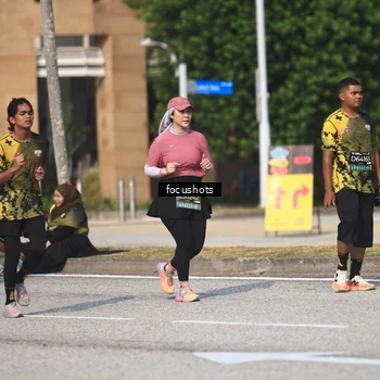 Runner Photo 6825414