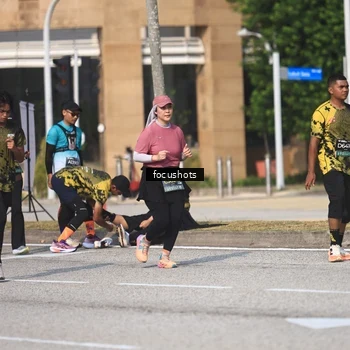 Runner Photo 6825419