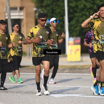 Runner Photo 6825448
