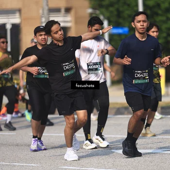 Runner Photo 6825466