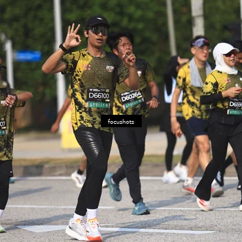 Runner Photo 6825474