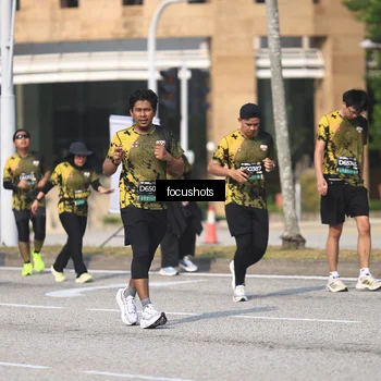 Runner Photo 6825513