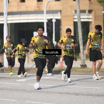 Runner Photo 6825518