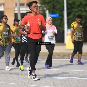 Runner Photo 6825551