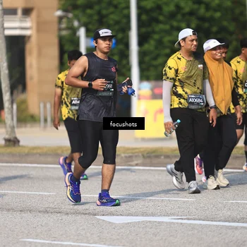 Runner Photo 6825567