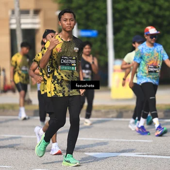 Runner Photo 6825582
