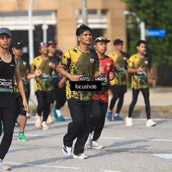 Runner Photo 6825607