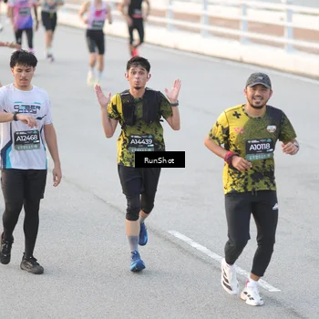 Runner Photo 6825613