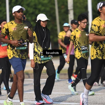 Runner Photo 6825625
