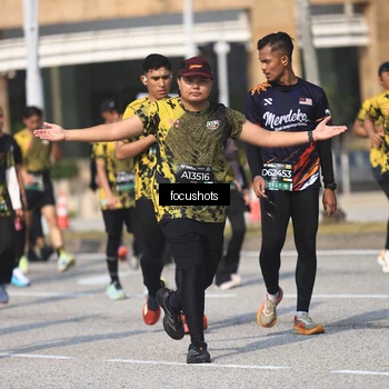 Runner Photo 6825629