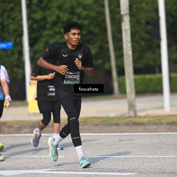 Runner Photo 6825653