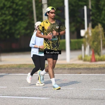 Runner Photo 6825668