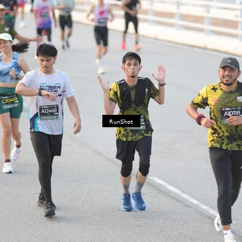 Runner Photo 6825691