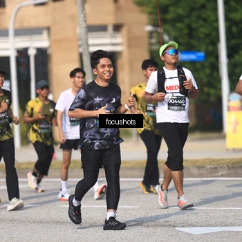 Runner Photo 6825694