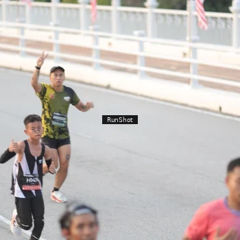 Runner Photo 6825894