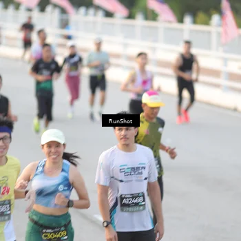 Runner Photo 6826066