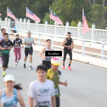 Runner Photo 6826079