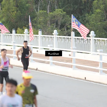 Runner Photo 6826113