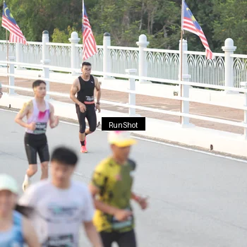 Runner Photo 6826125