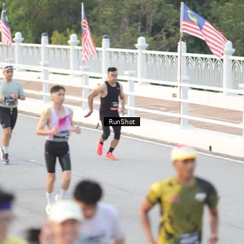 Runner Photo 6826158