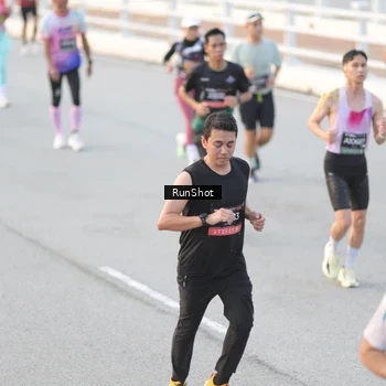 Runner Photo 6826227