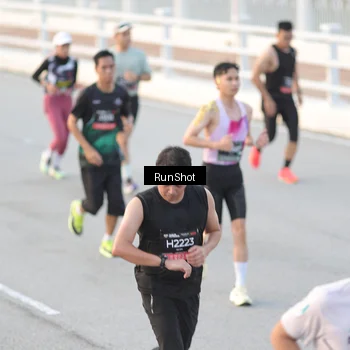 Runner Photo 6826282