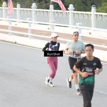 Runner Photo 6826433