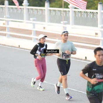 Runner Photo 6826469