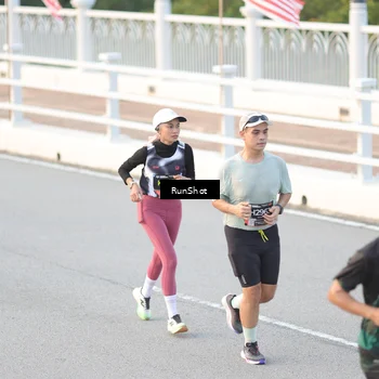 Runner Photo 6826493