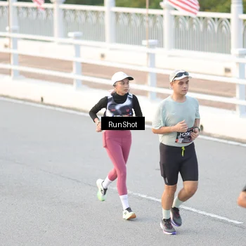 Runner Photo 6826502