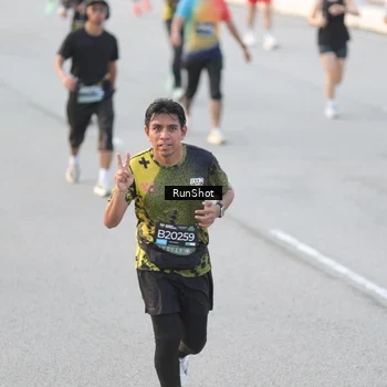 Runner Photo 6826675