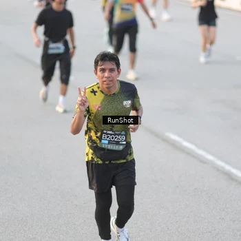 Runner Photo 6826682