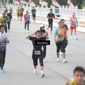 Runner Photo 6826797