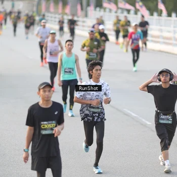 Runner Photo 6826853