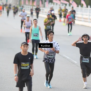 Runner Photo 6826870